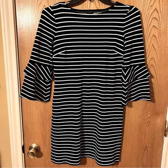 Ann Taylor Factory black and white stripped long sleeve ruffled cuff dress. - Picture 1 of 12